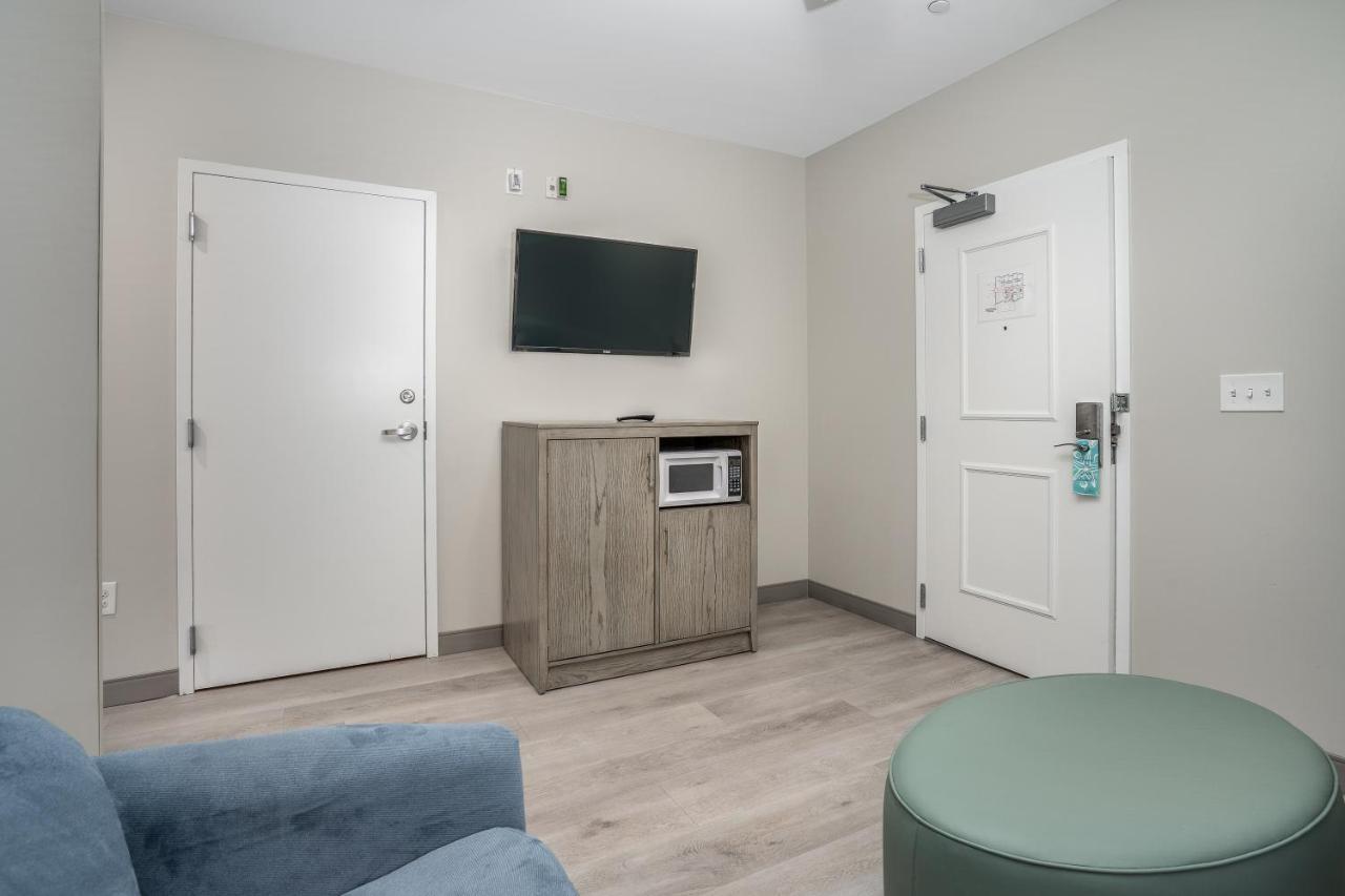 Lighthouse Suites - Best Western Signature Collection Emerald Isle Luaran gambar