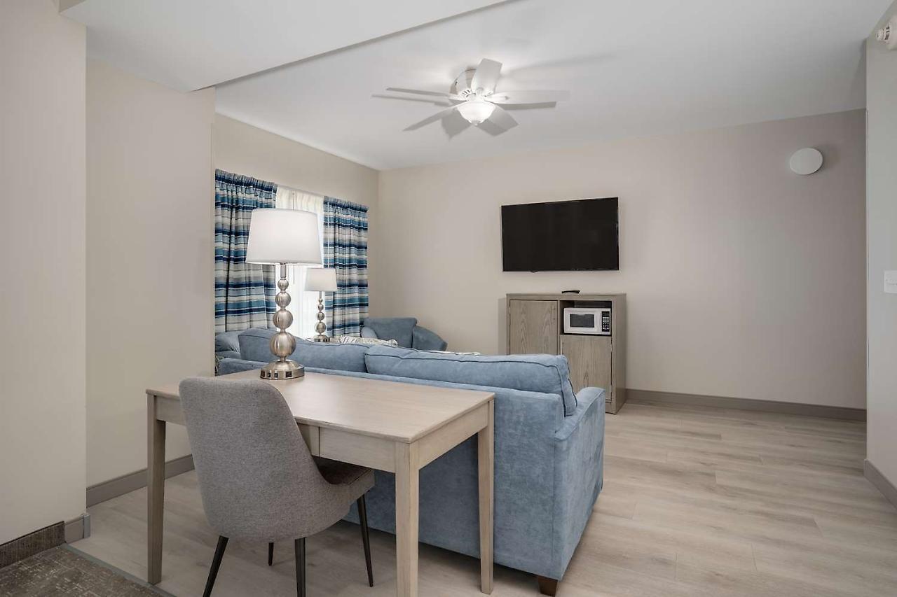 Lighthouse Suites - Best Western Signature Collection Emerald Isle Luaran gambar